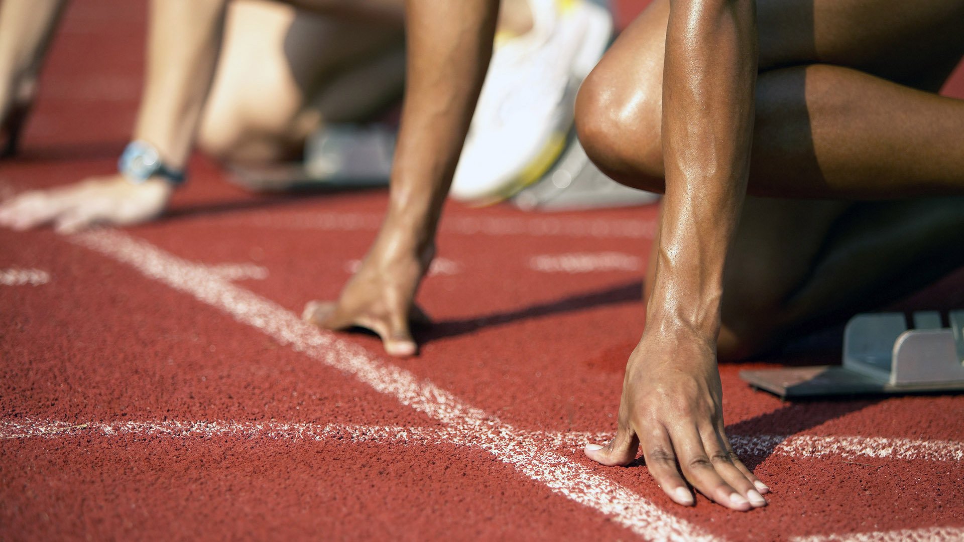 国家体育总局公布未来五年体育产业发展方向，到2025年体育产业总规模超过 万亿